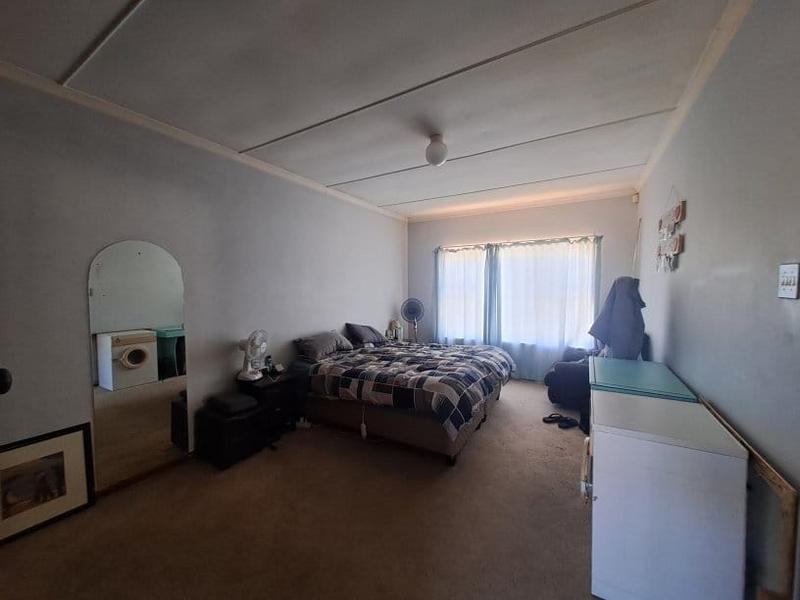 3 Bedroom Property for Sale in Sandbaai Western Cape